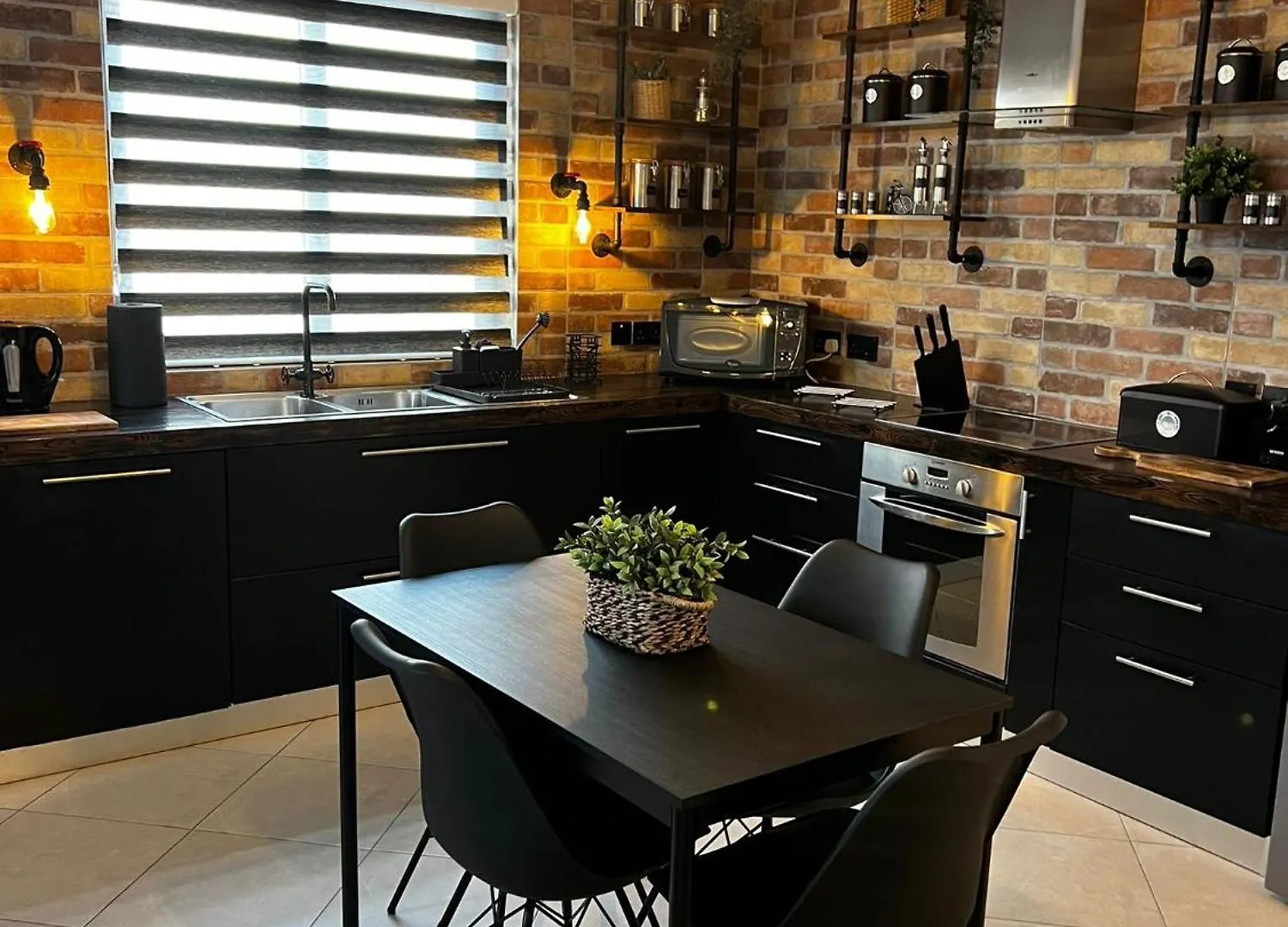 Trendy Seaside Escape 2 Bedroom Penthouse 马尔萨斯卡拉 公寓